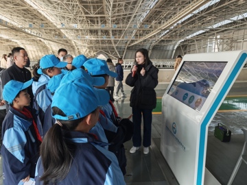 太湖实验小学：党团队携手开展研学实践活动